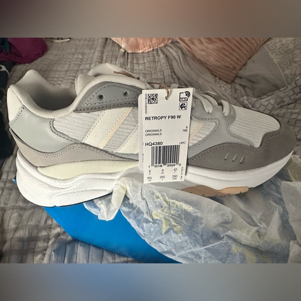 Adidas Retropy F90 W Gray and White Sneakers